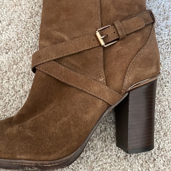 Tory Burch suede brown buckle ankle boots 8.5 great condition - Picture 8 of 11